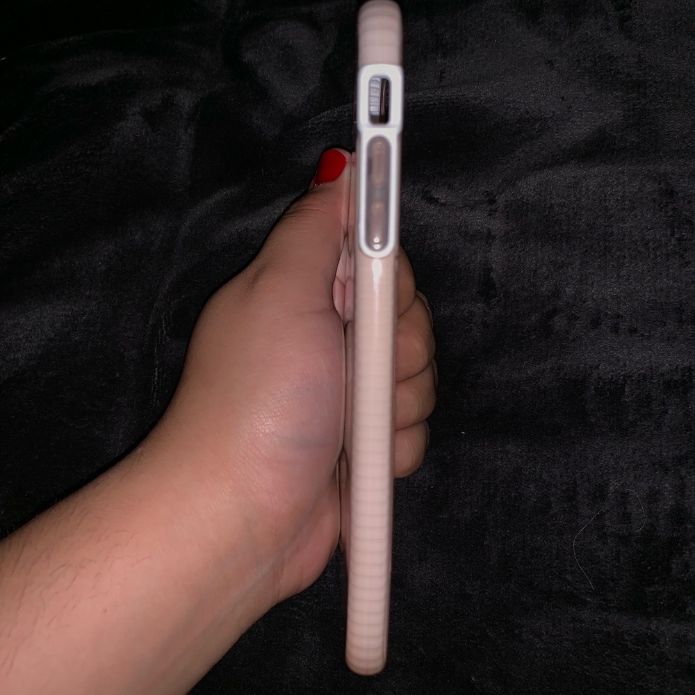 Light pink tech 21 case